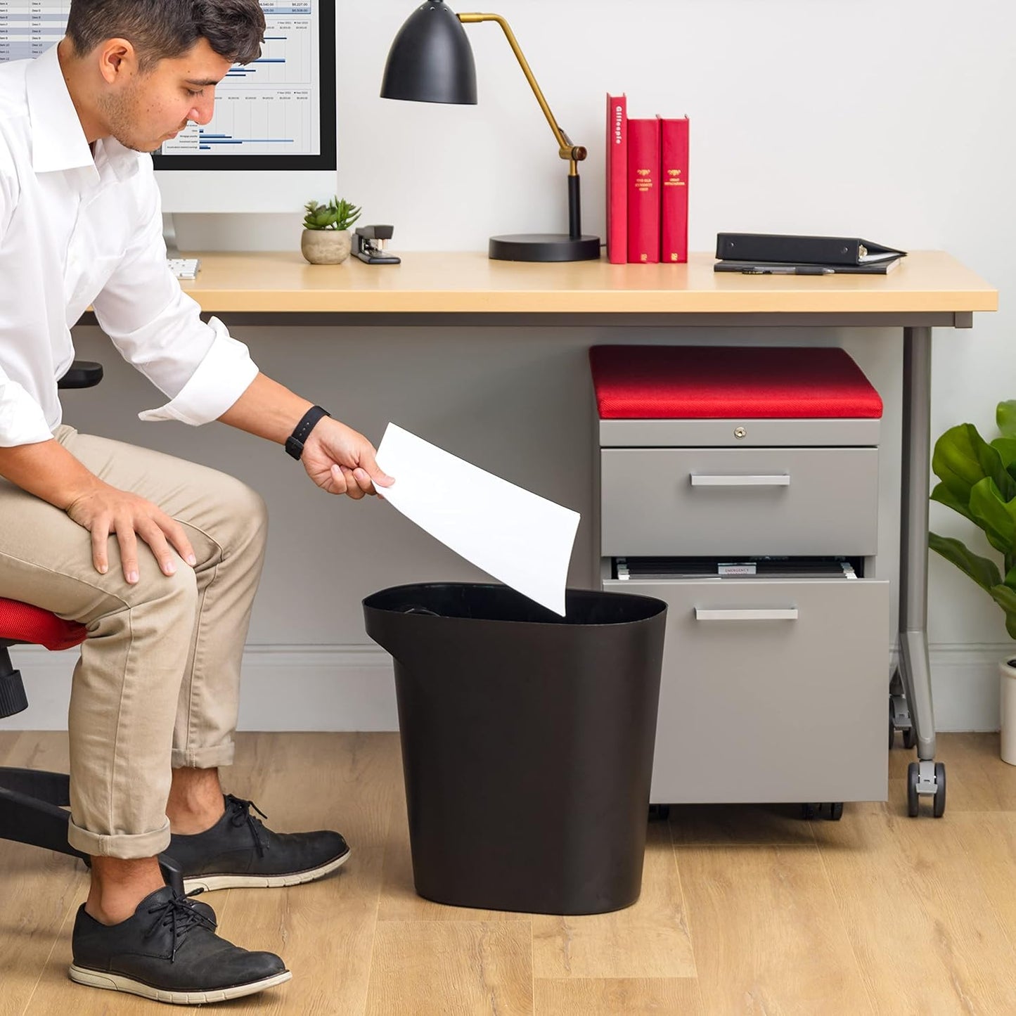 IRIS USA Small Trash Can Wastebasket with Handle, 6 Gallon / 24 Quart, 3-Pack, for Bathroom, Office, Bedroom, Under Sink, Kitchen, Garbage - Black